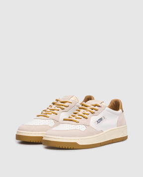 AUTRY Medalist leather sneakers with logo A1UNAULWBW03