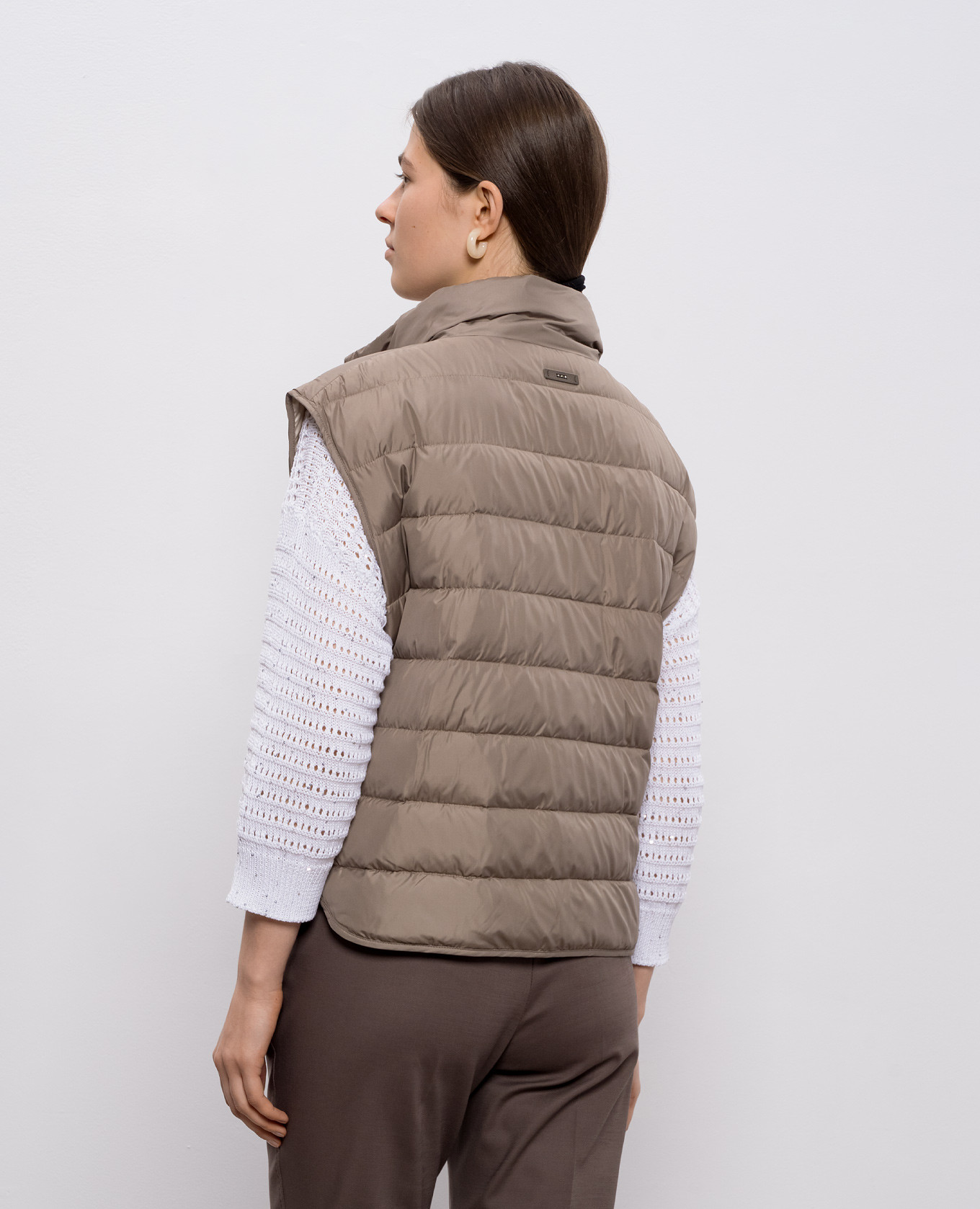 Brown down vest with monil chain Peserico 4