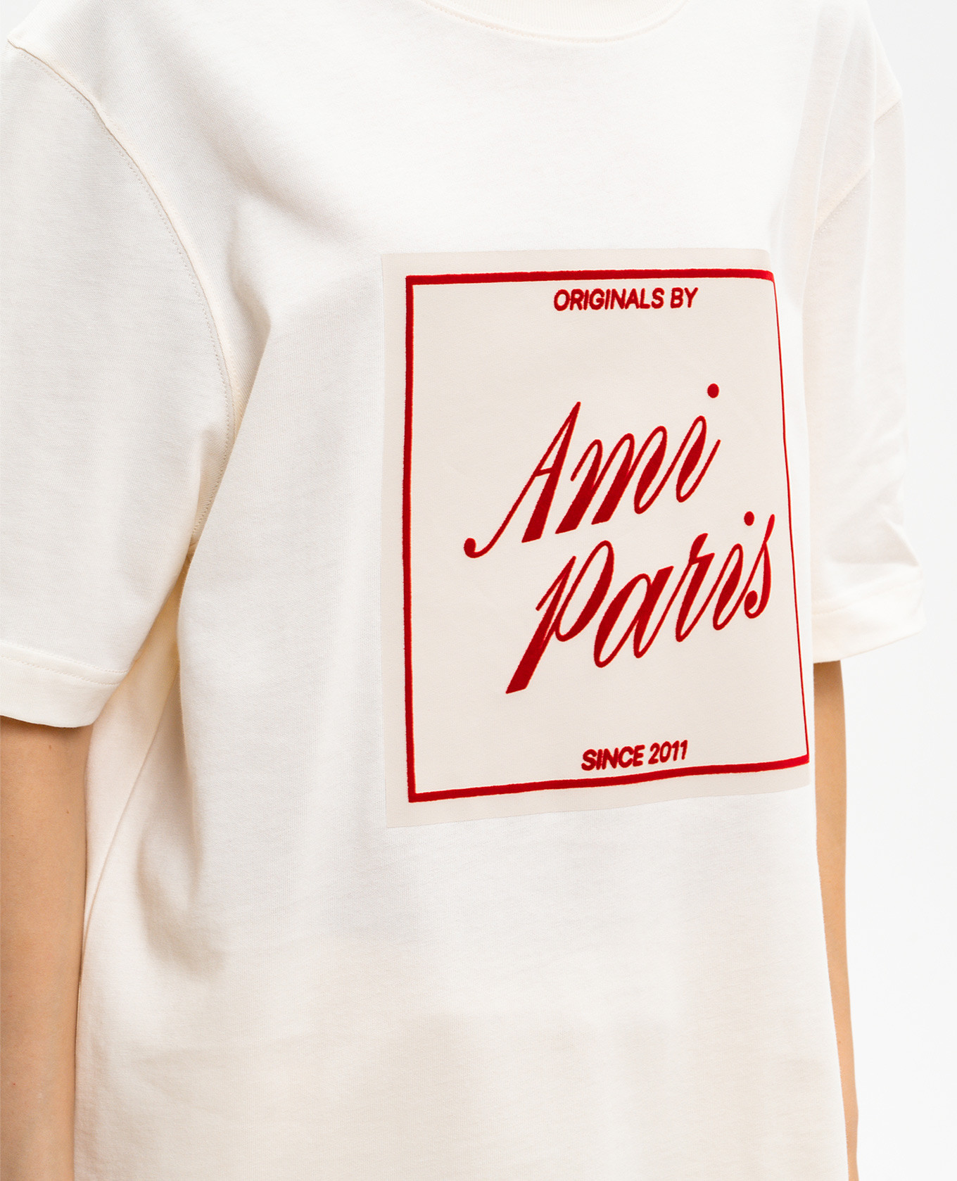 

Ivory T-shirt with textured print Ami Paris, Beige