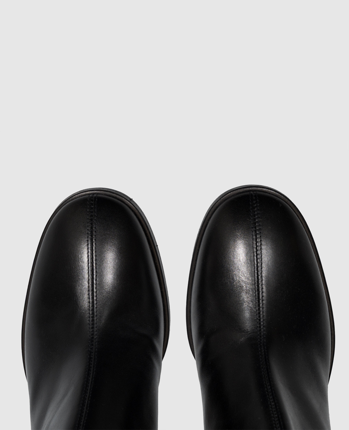 Dorothy black leather ankle boots Aeyde 4