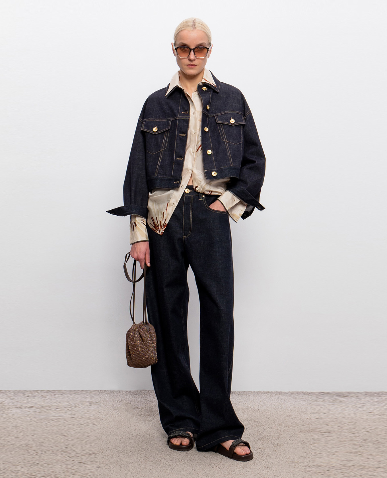 

Blue jeans with a patch Brunello Cucinelli