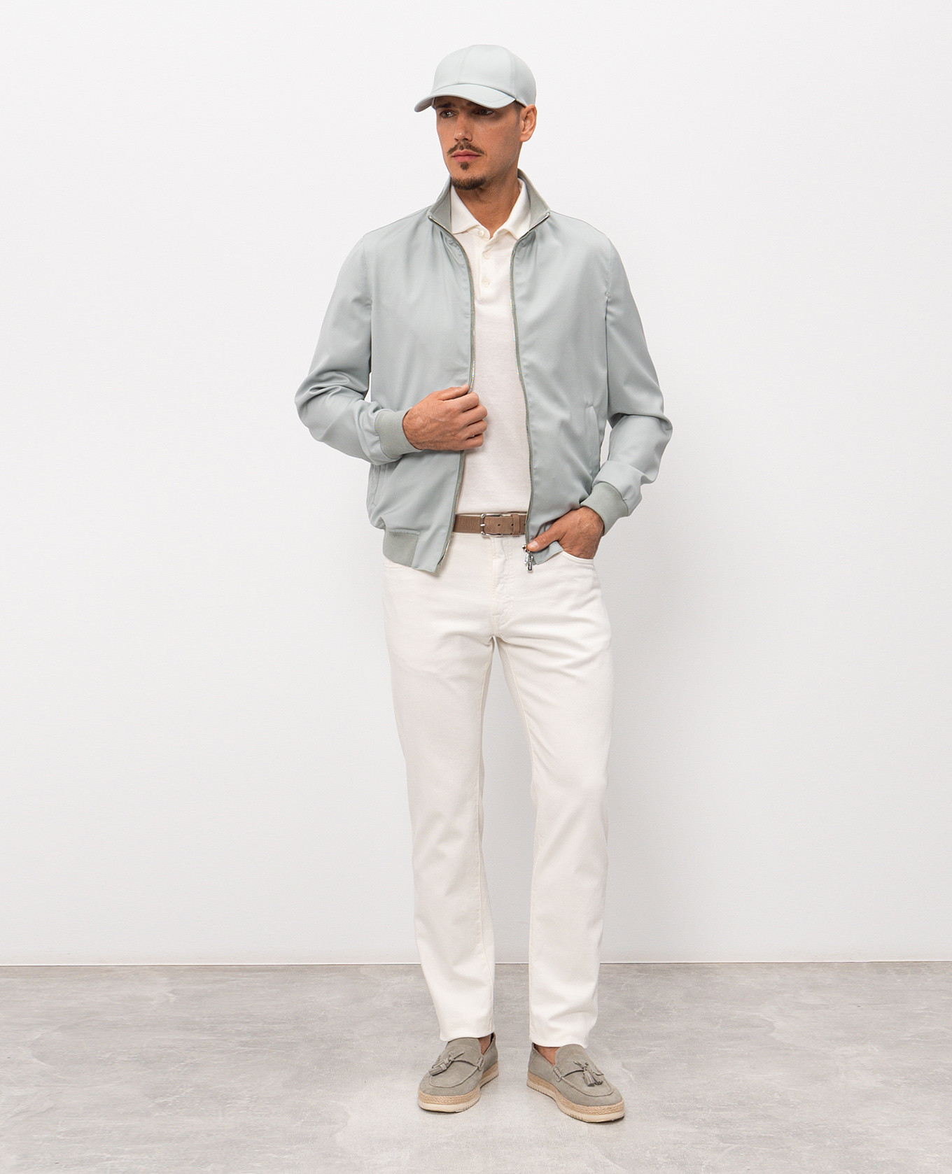 

Ivory jeans with textured logo Peserico, Beige