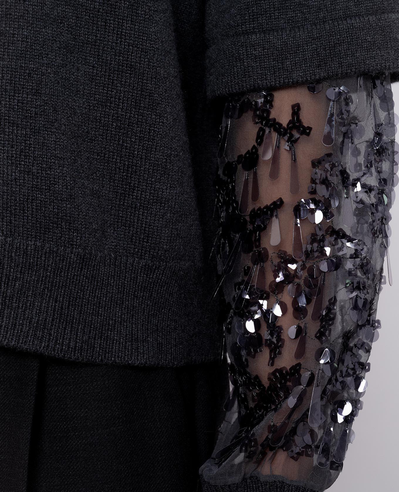 

Gray cashmere sweater with sequins Brunello Cucinelli, Grey