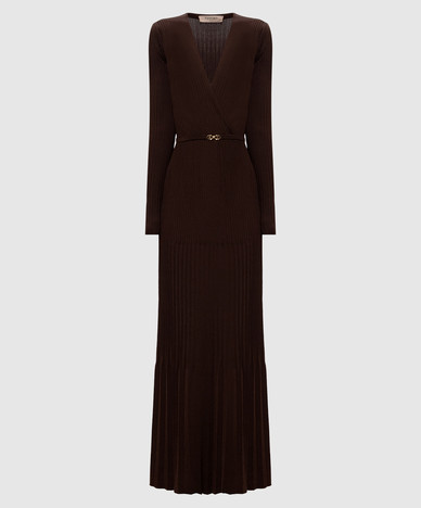 Brown dress with pleating