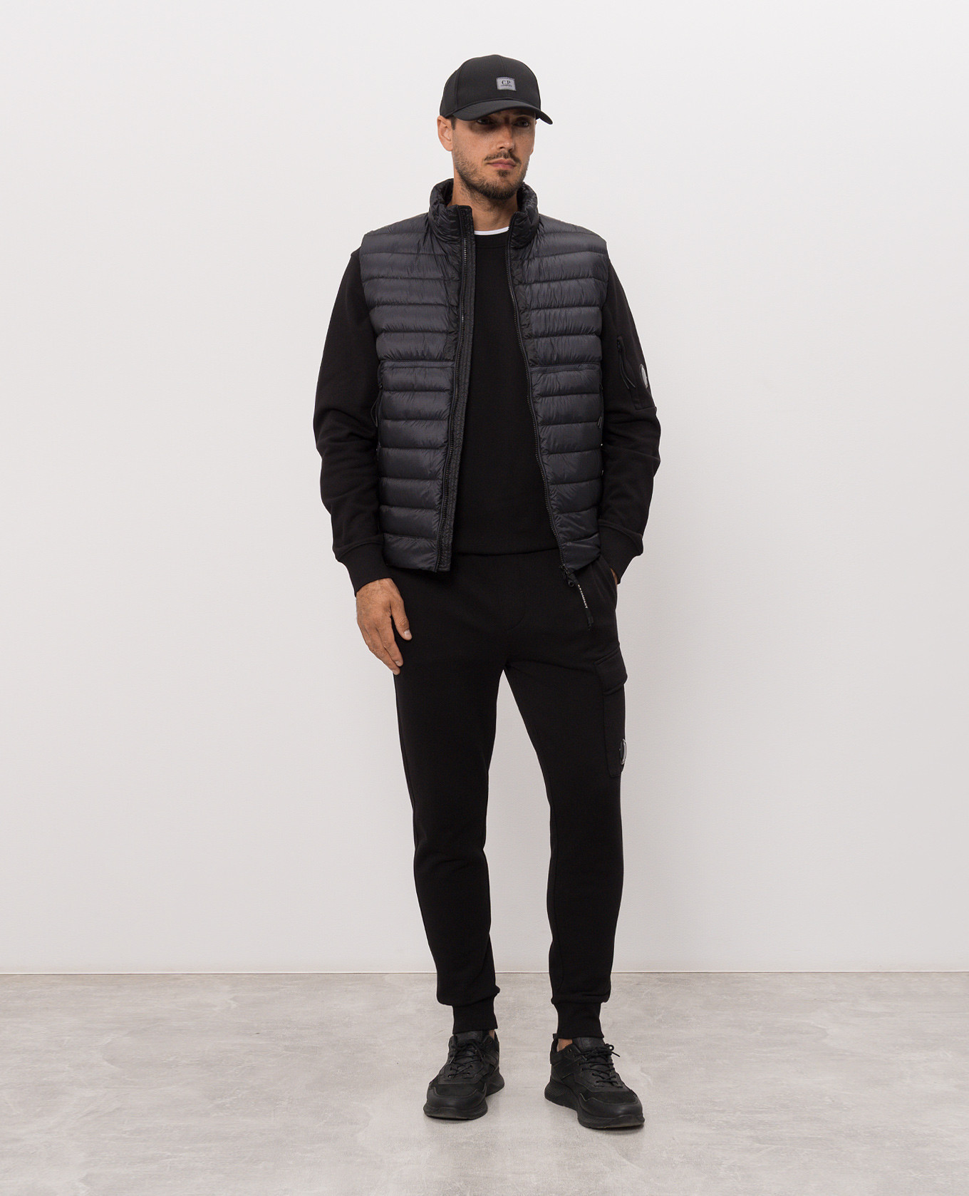 Black joggers with logo patch C.P. Company 2
