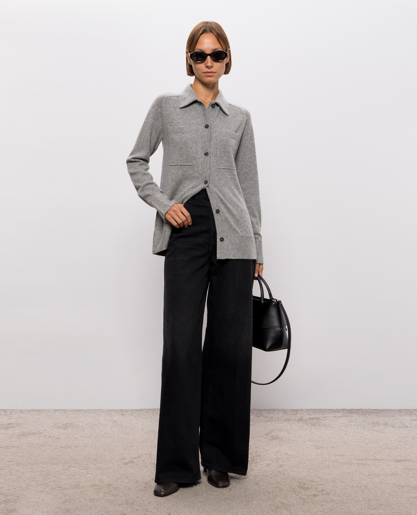 Black jeans with a worn effect Toteme 2