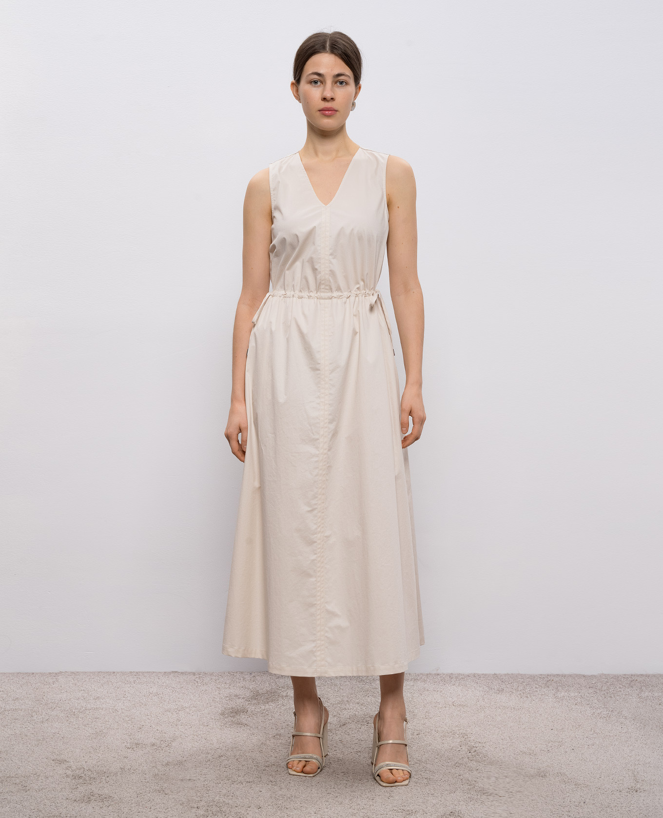 

Beige dress Peserico