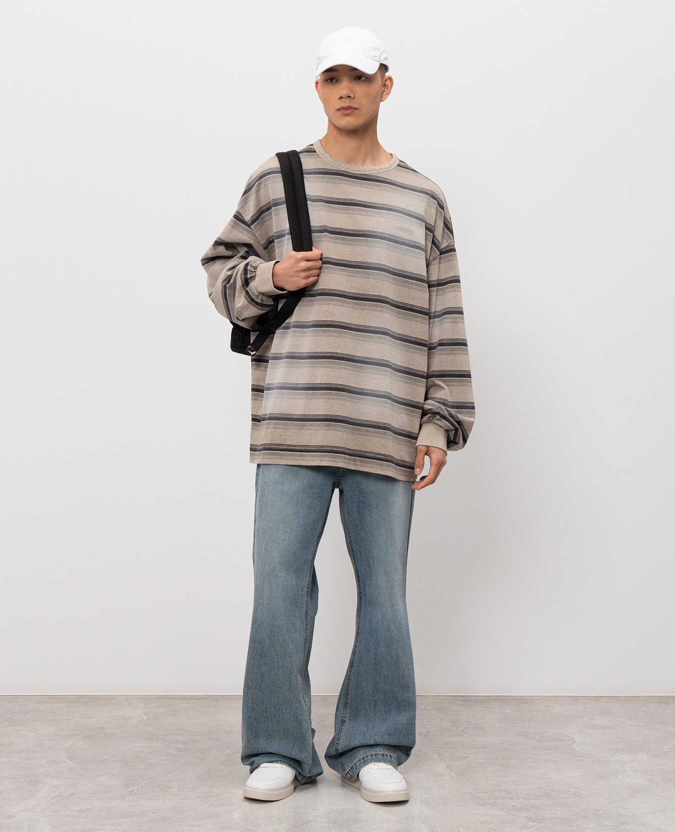

Beige striped long-sleeve shirt with vintage effect Juun.j