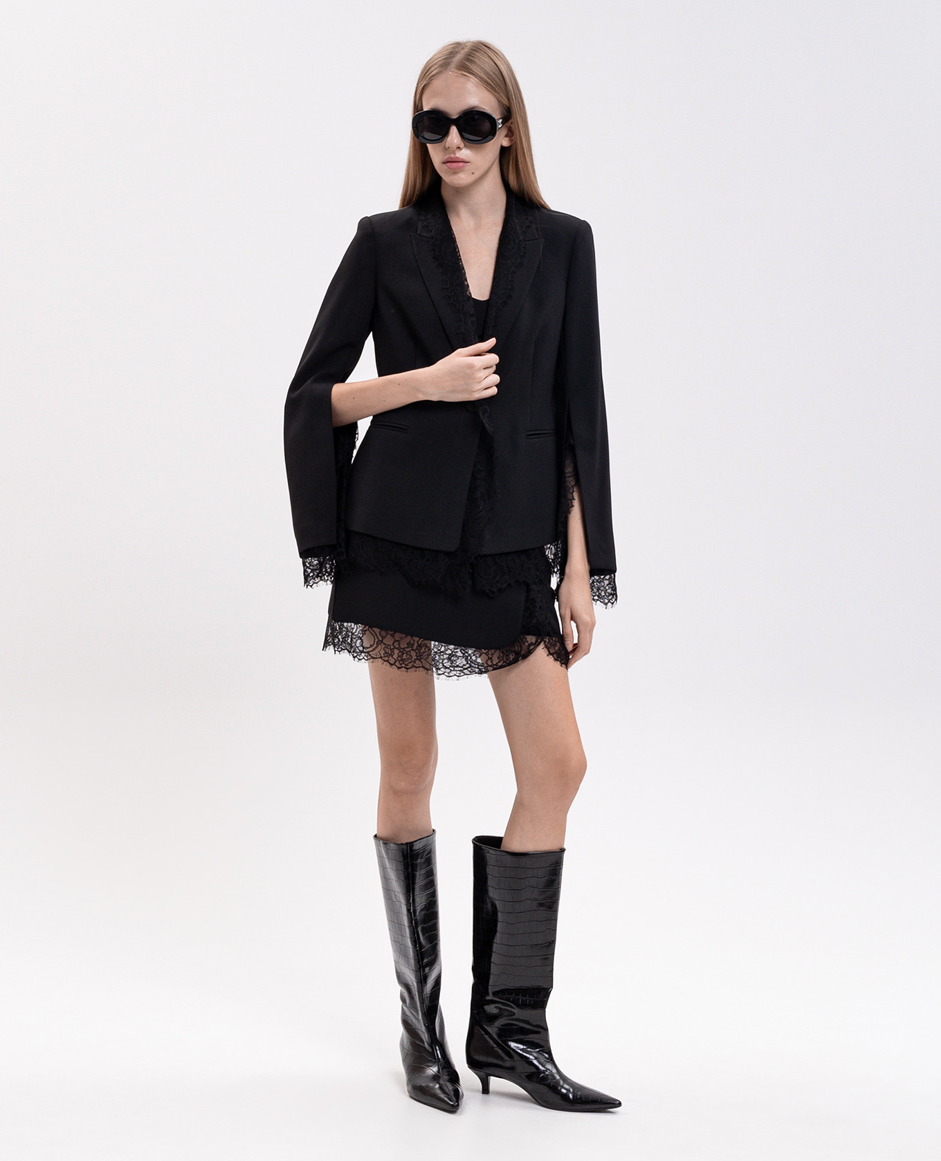 Black mini skirt with lace Twinset 2