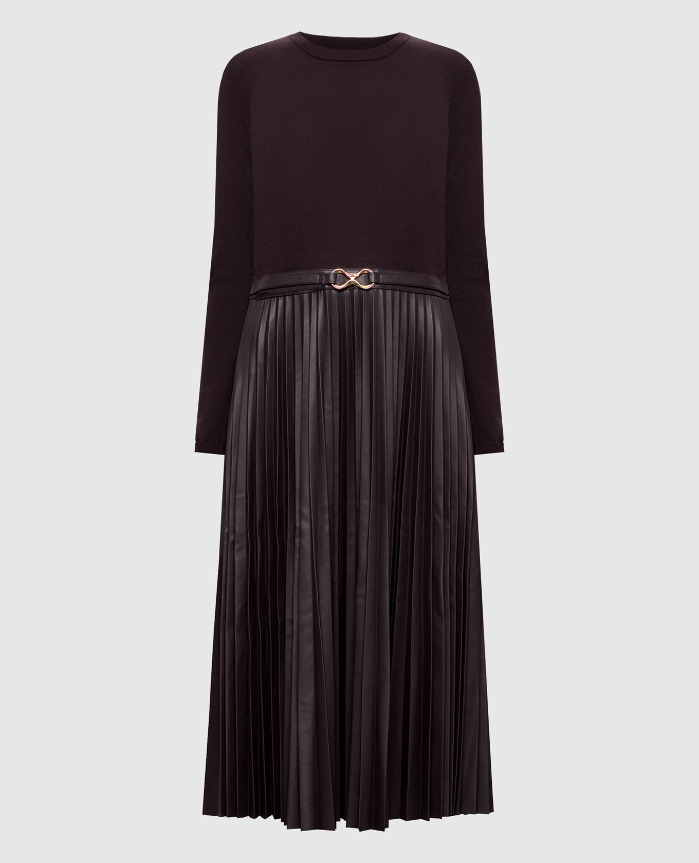 Brown dress with pleating