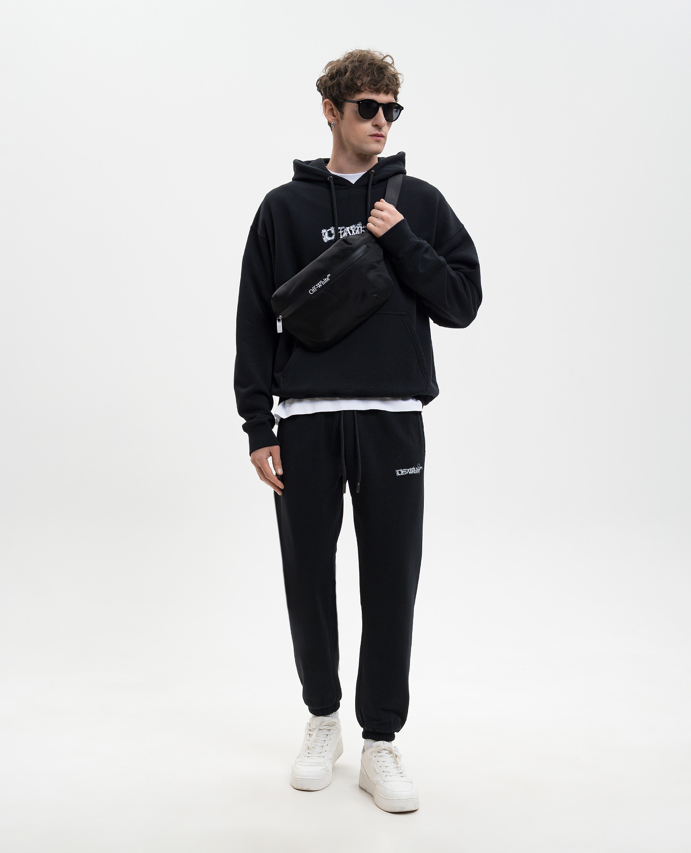 Black hoodie with Heraldic Arrow emblem Off-White 2