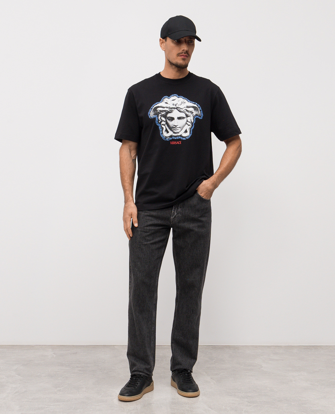 

Black T-shirt with logo print Versace