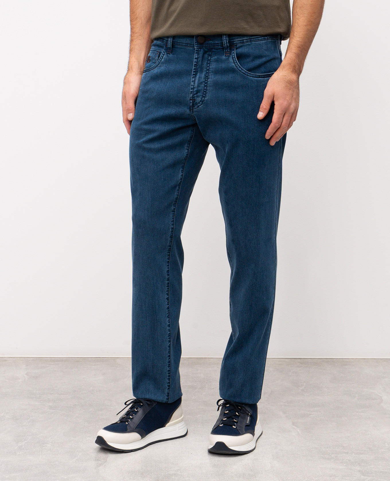 

Blue Costantino jeans with logo embroidery Scissor Scriptor