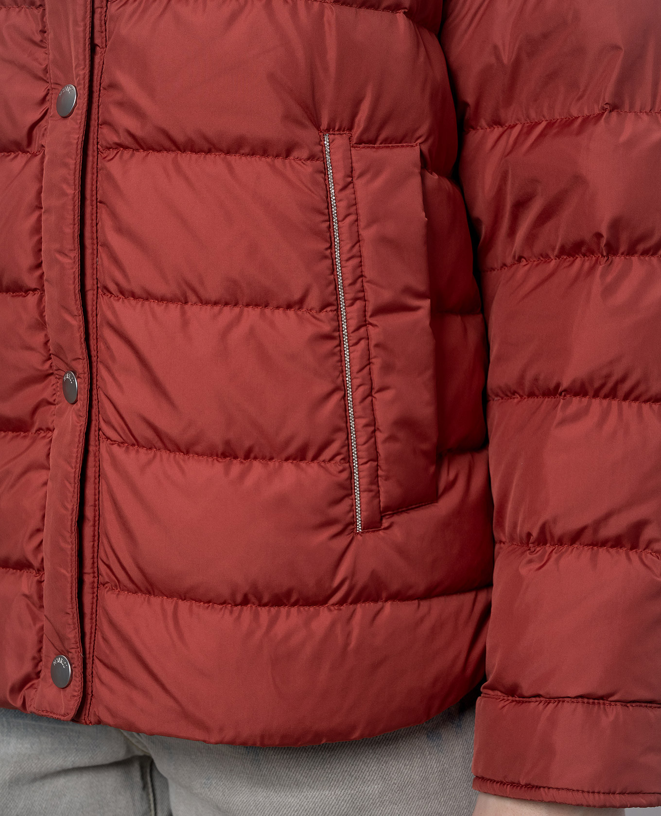 Red down jacket with monil chain Peserico 5