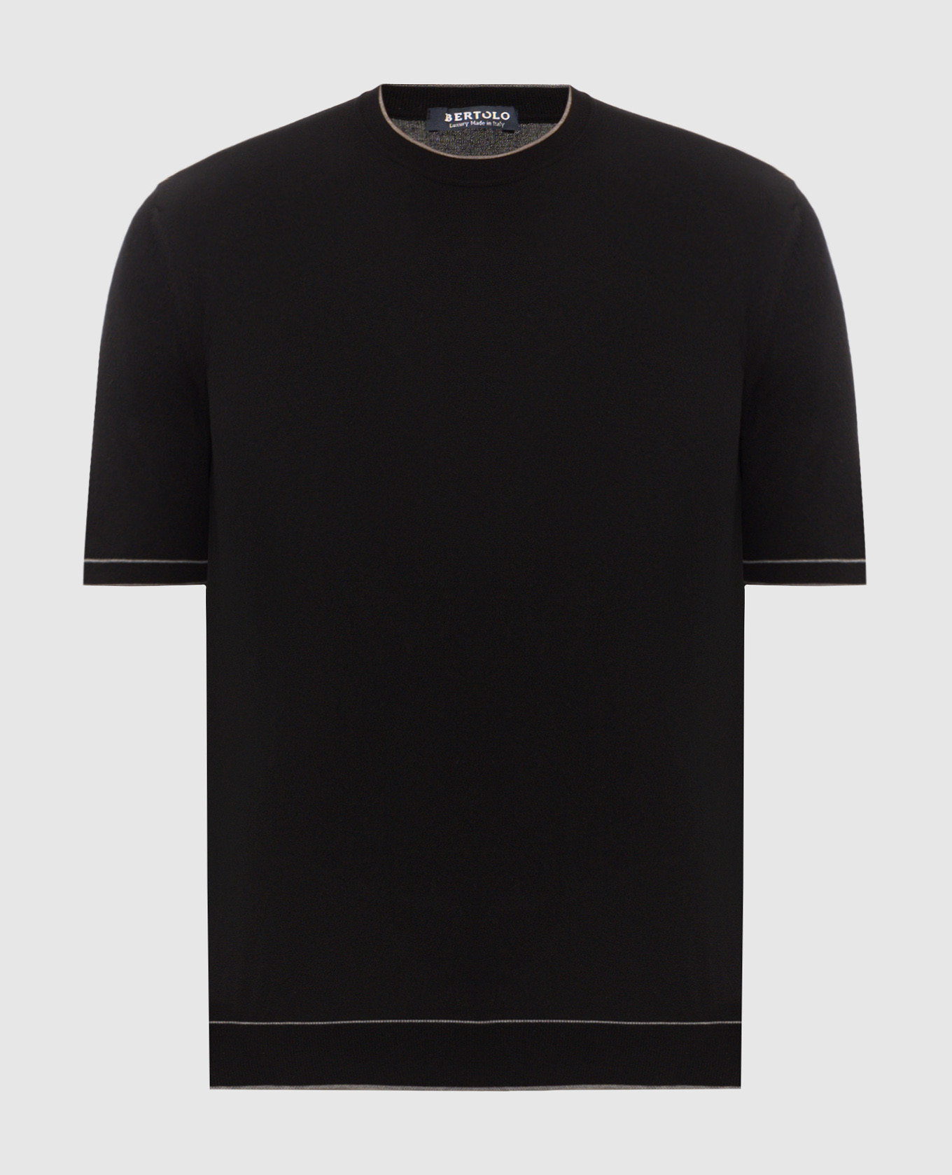 Black T-shirt with contrast trim