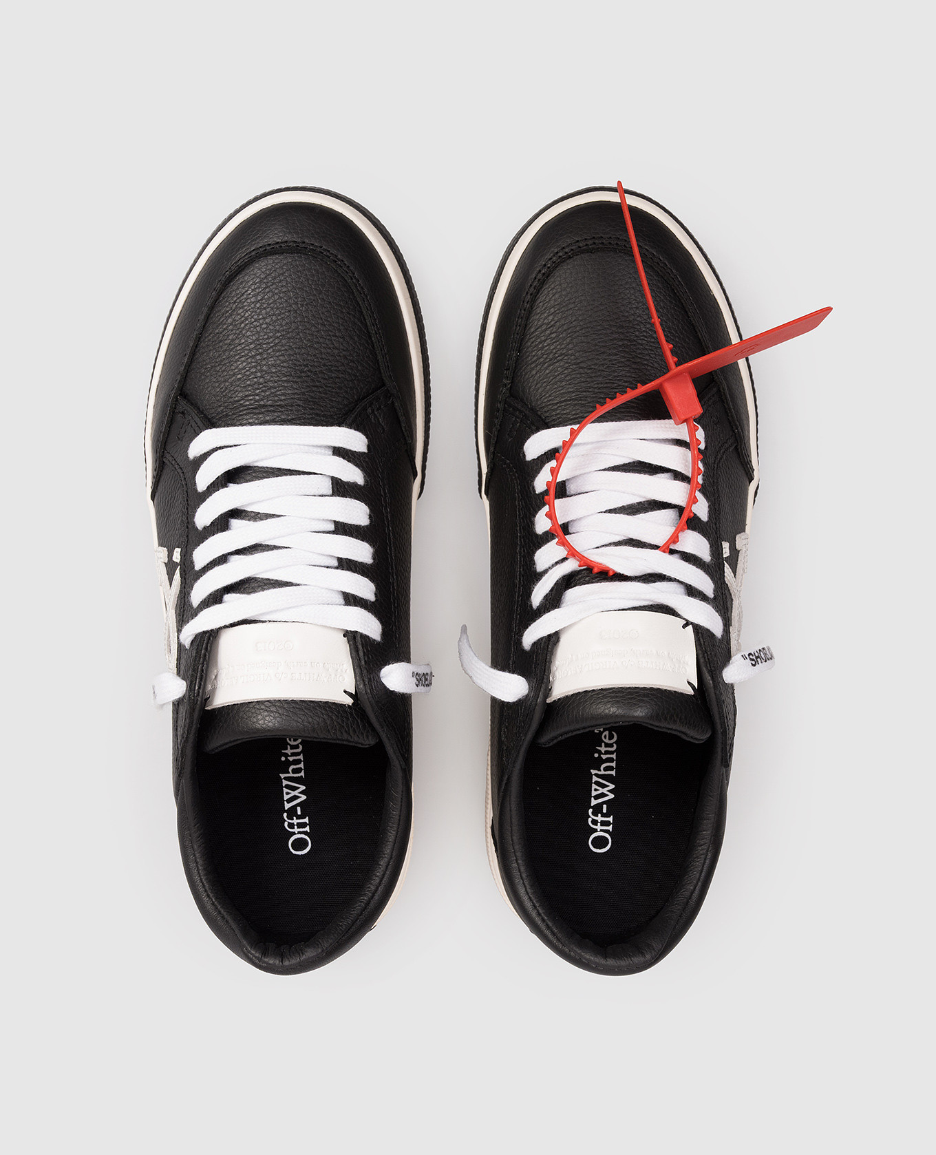

Black leather Vulcanized sneakers with emblem Off-White