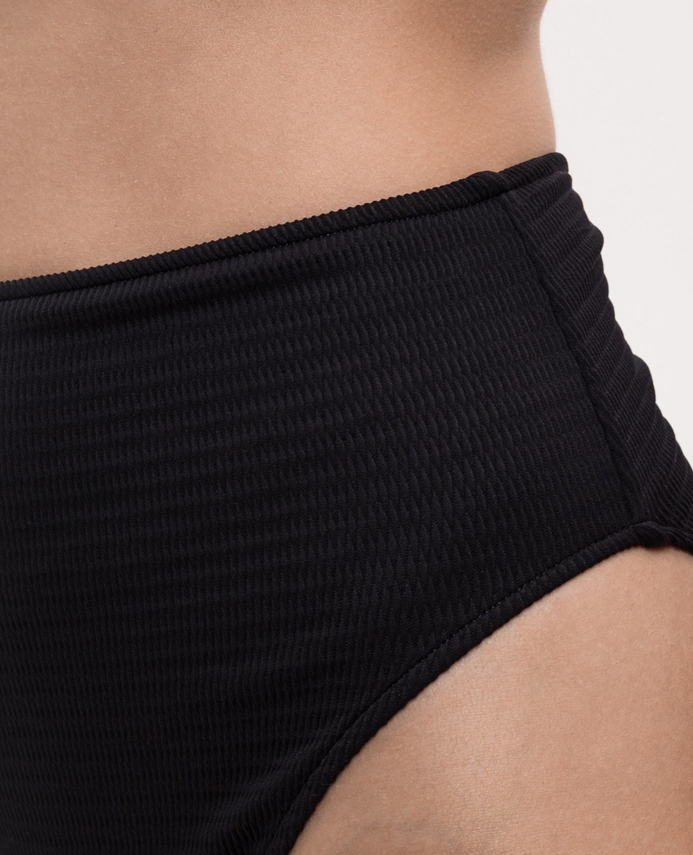Black swimsuit panties Wolford 5