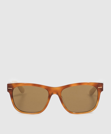 Brown sunglasses with logo engraving