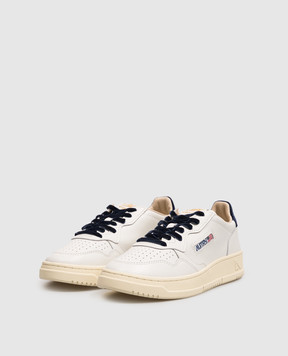AUTRY MEDALIST white leather sneakers with logo patch AULWVZ02