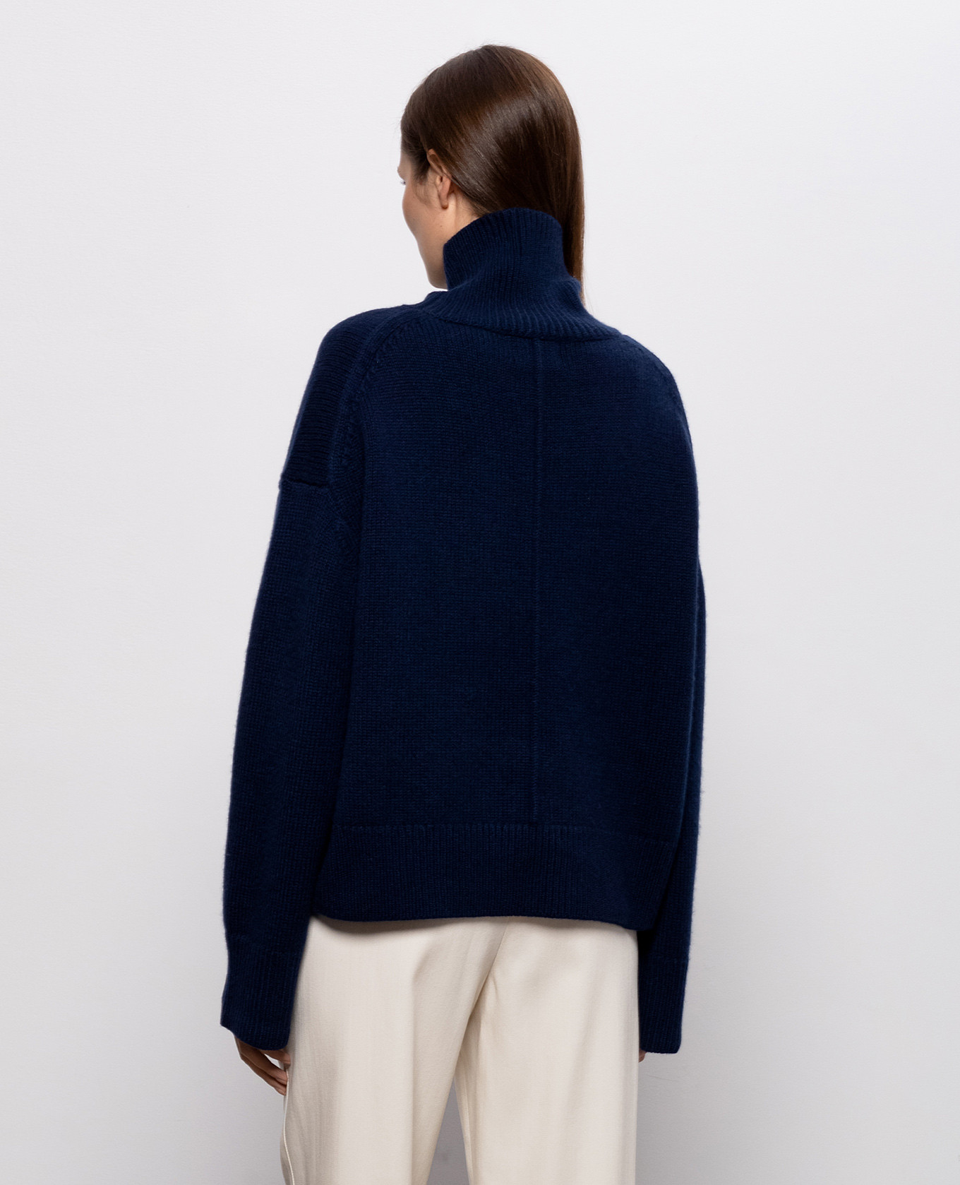 Blue JONAH cashmere sweater Loulou de Saison 4