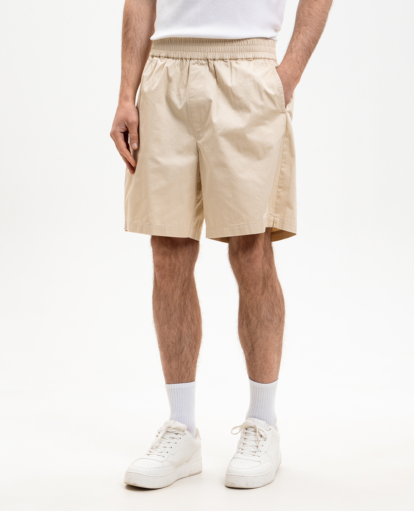 

Beige Heath shorts Axel Arigato