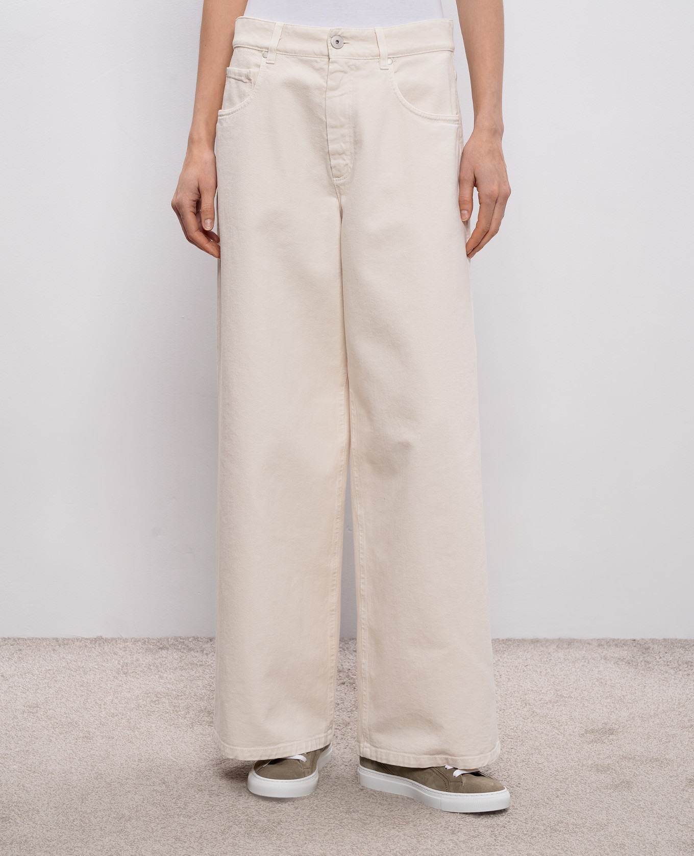 

Ivory jeans with logo patch Brunello Cucinelli, Beige