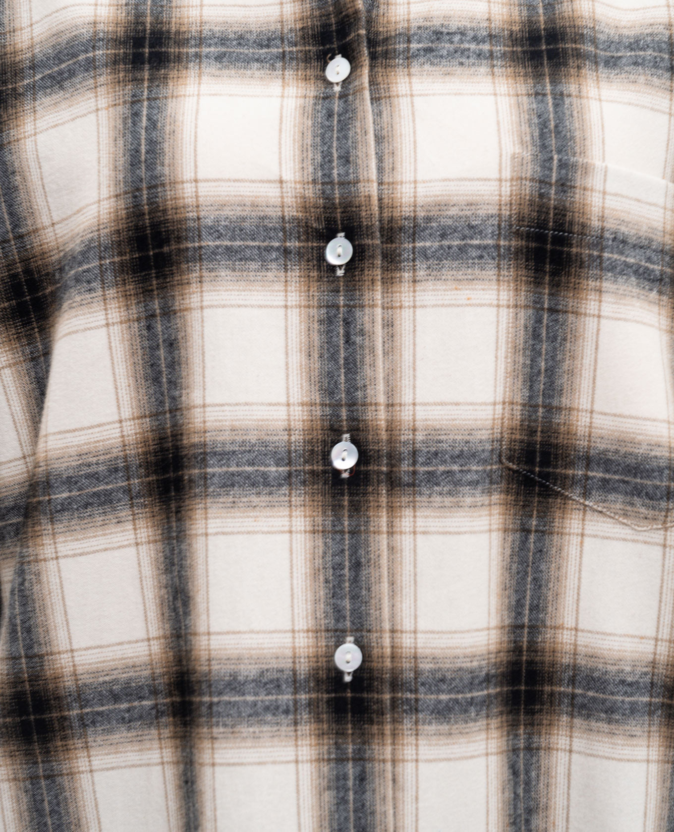 

Beige checkered shirt Babe Pay Pls