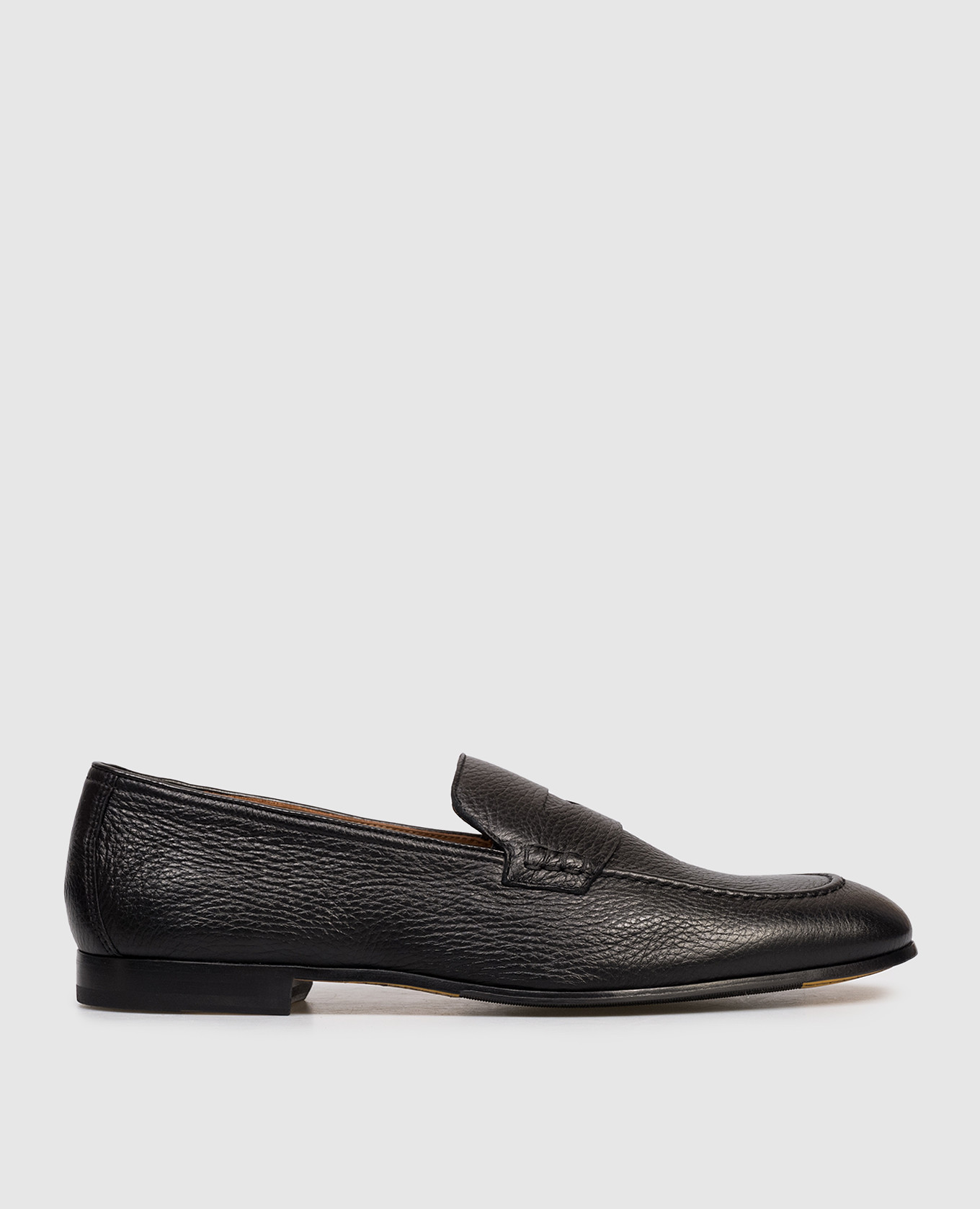 

Black leather loafers Doucal's