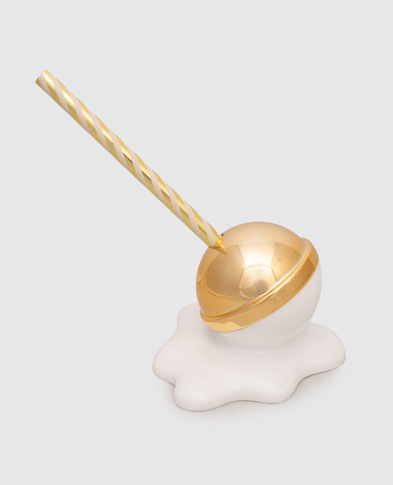 

White LOVELY LOLLY figurine Sequenze