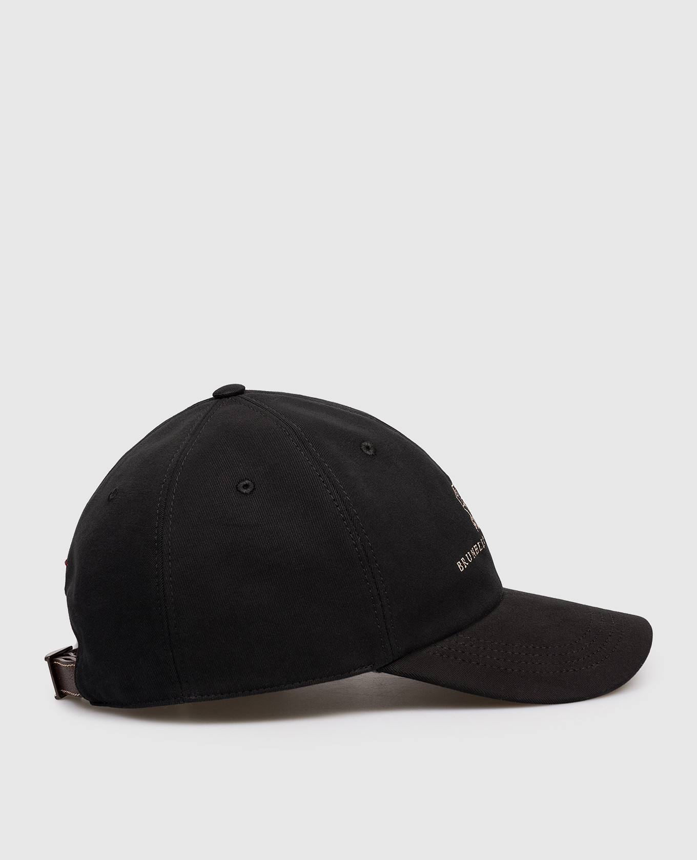 

Black cap with embroidered emblem Brunello Cucinelli