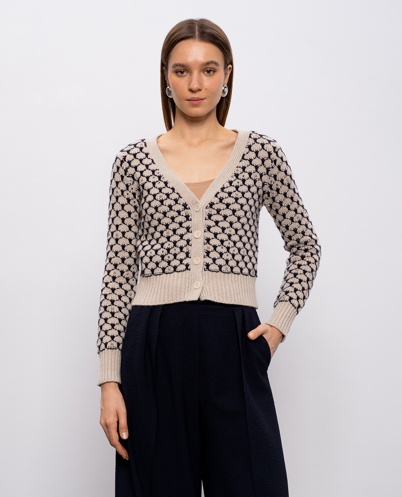 

Beige MXMMASTRO cardigan made of wool and cashmere with a pattern Max Mara