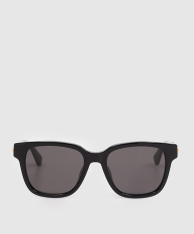 Black sunglasses