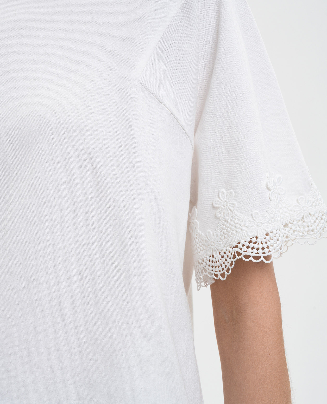 

White T-shirt with lace Twinset