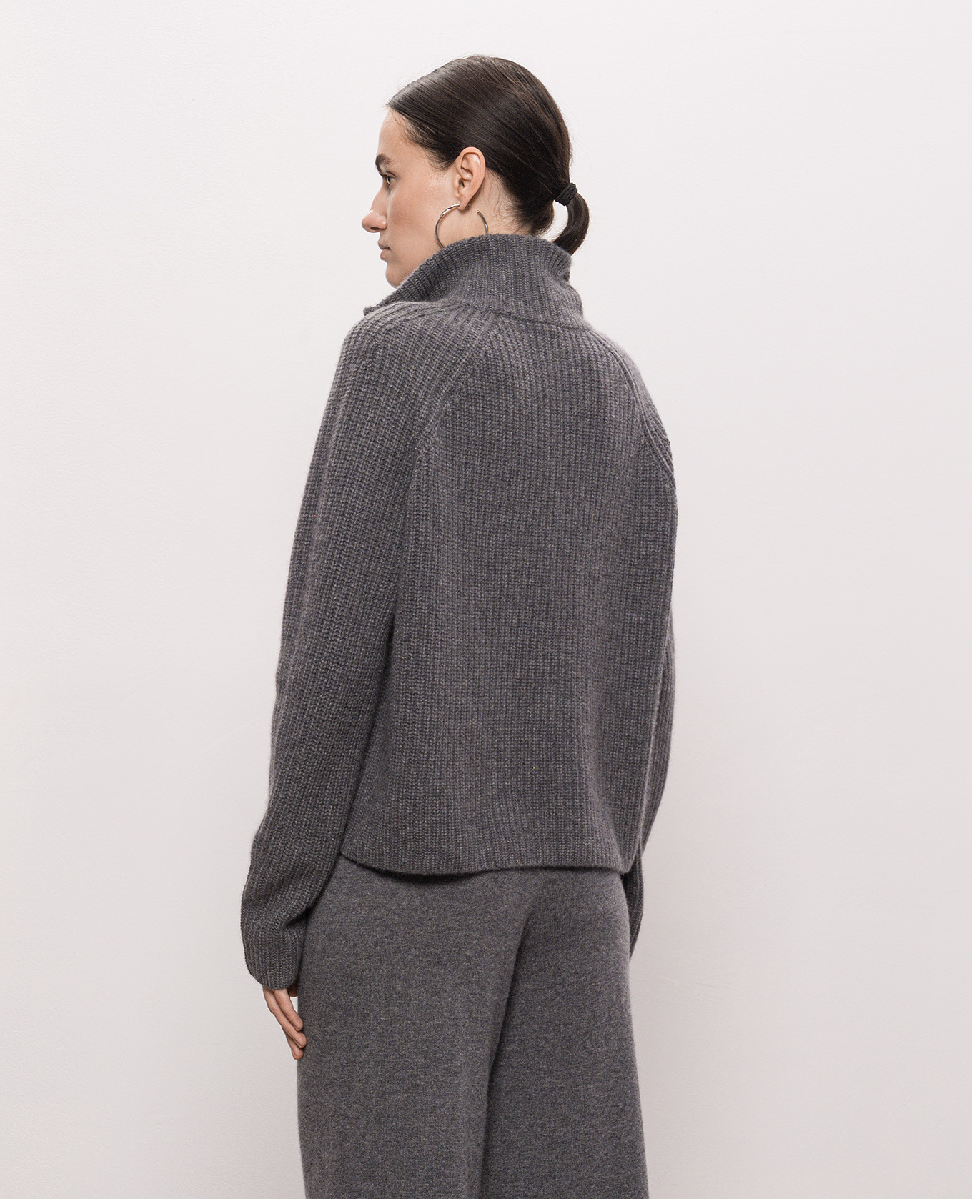 Sadie grey cashmere cardigan LISA YANG 4