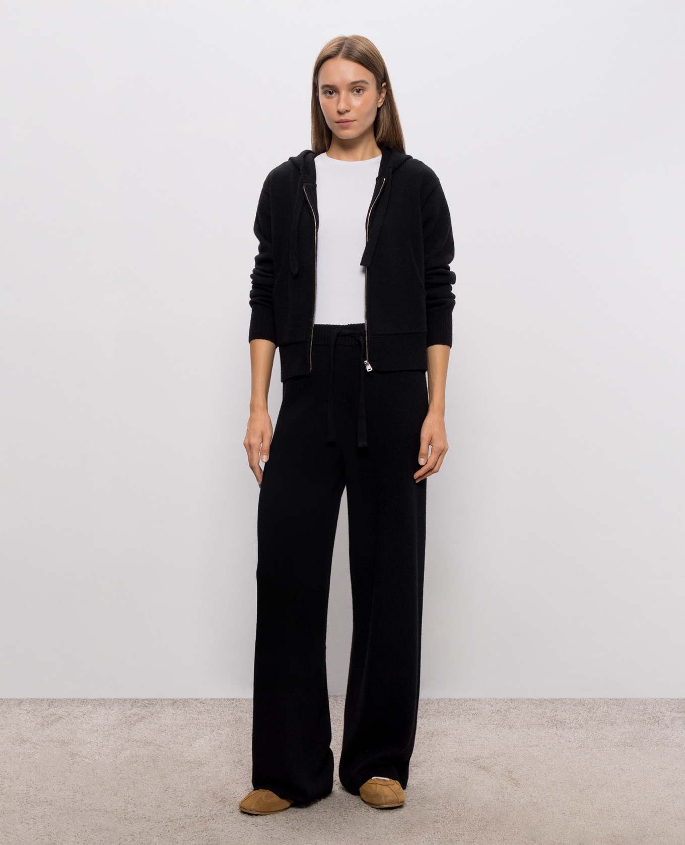 Black wool sweatpants Woolrich 2