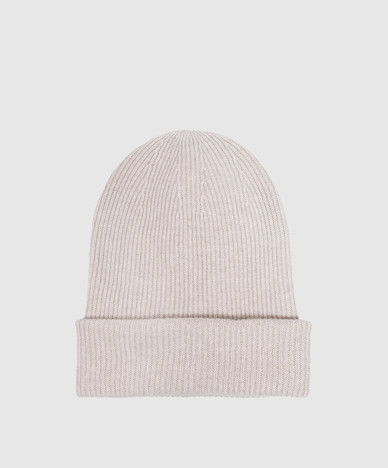 Beige cashmere hat Stockholm