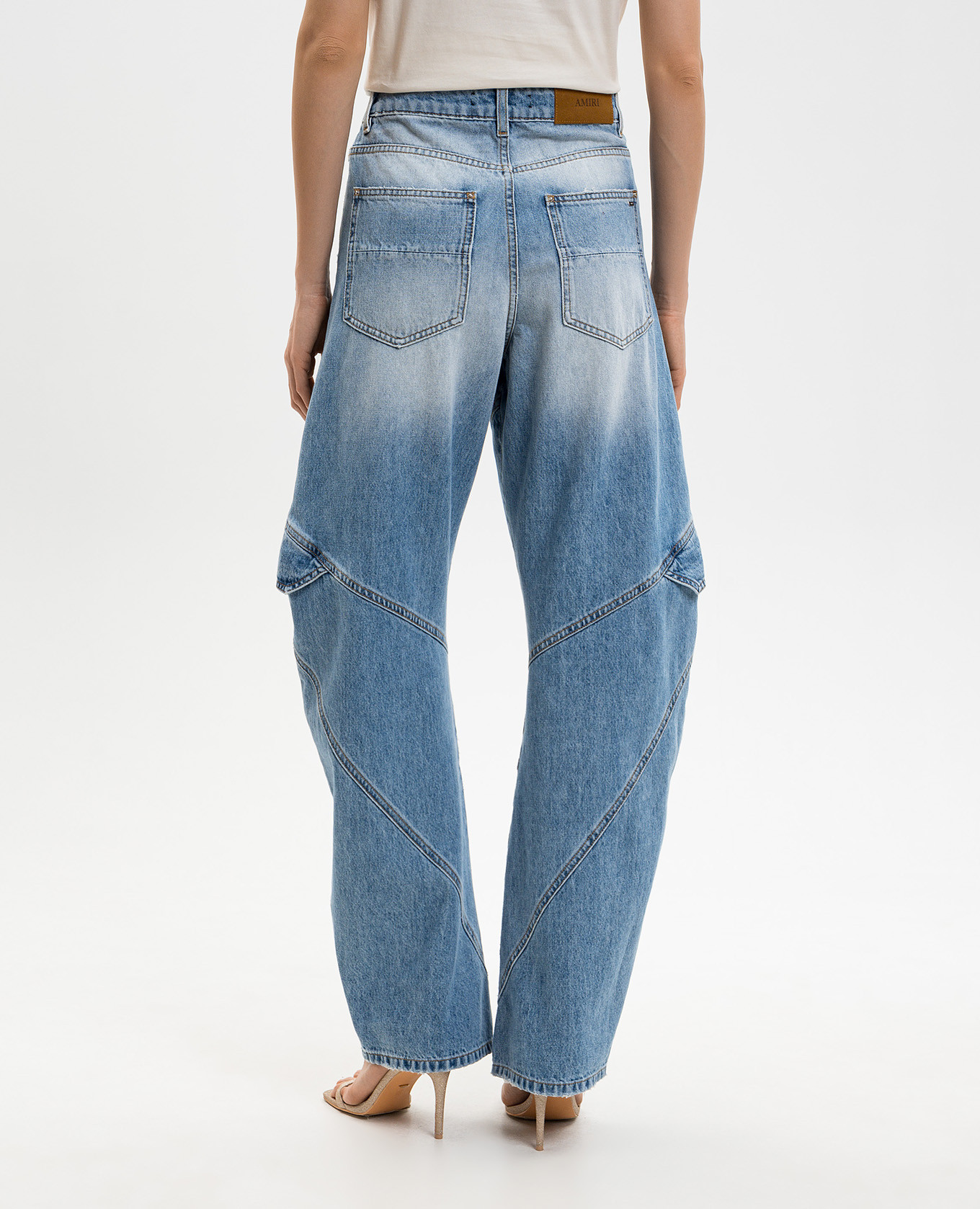Blue banana jeans with a frayed effect AMIRI 4