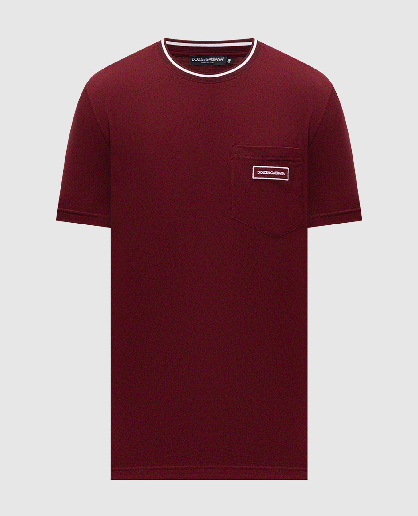 Burgundy t-shirt with logo patch