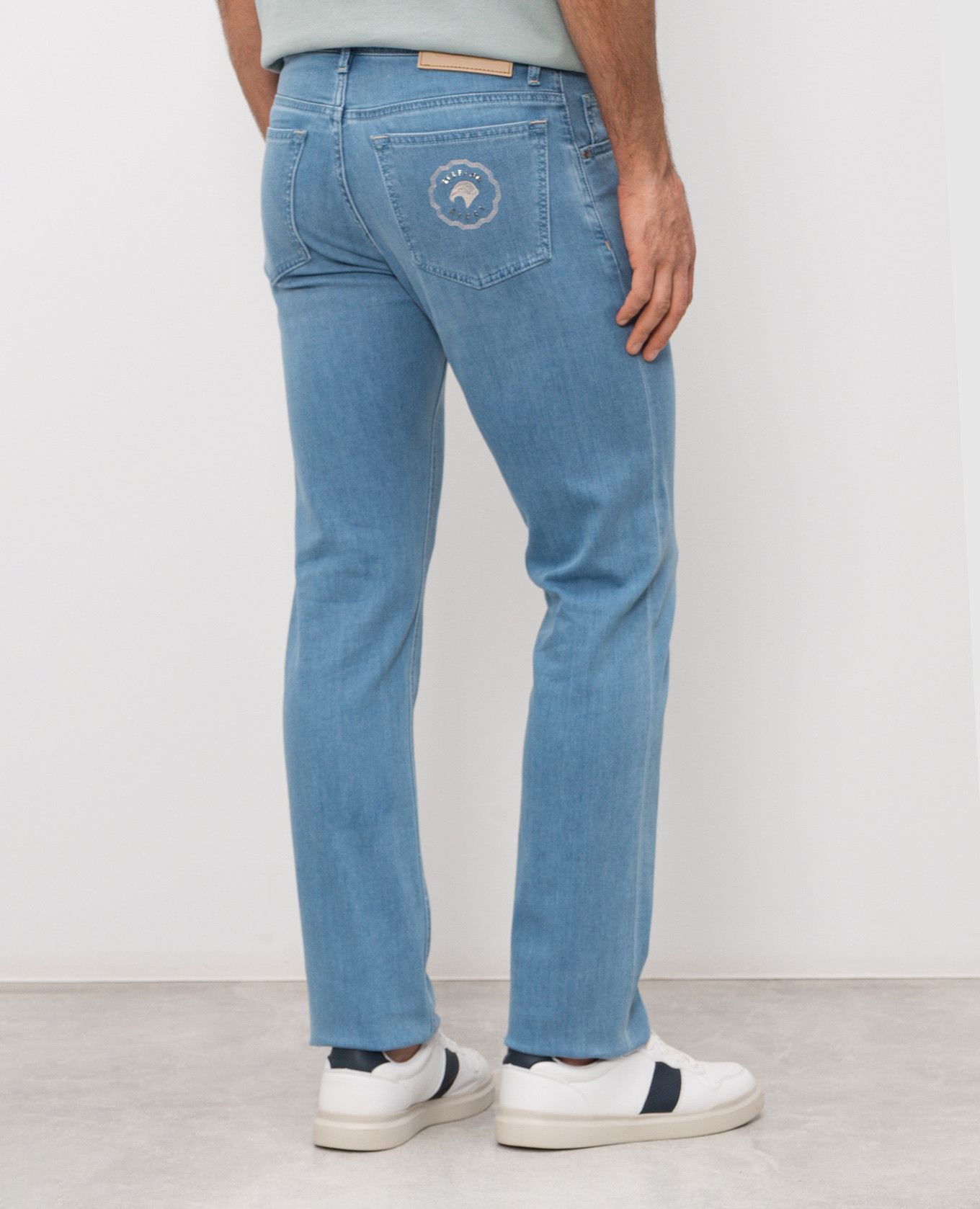 Blue jeans with embroidered emblem Stefano Ricci 4