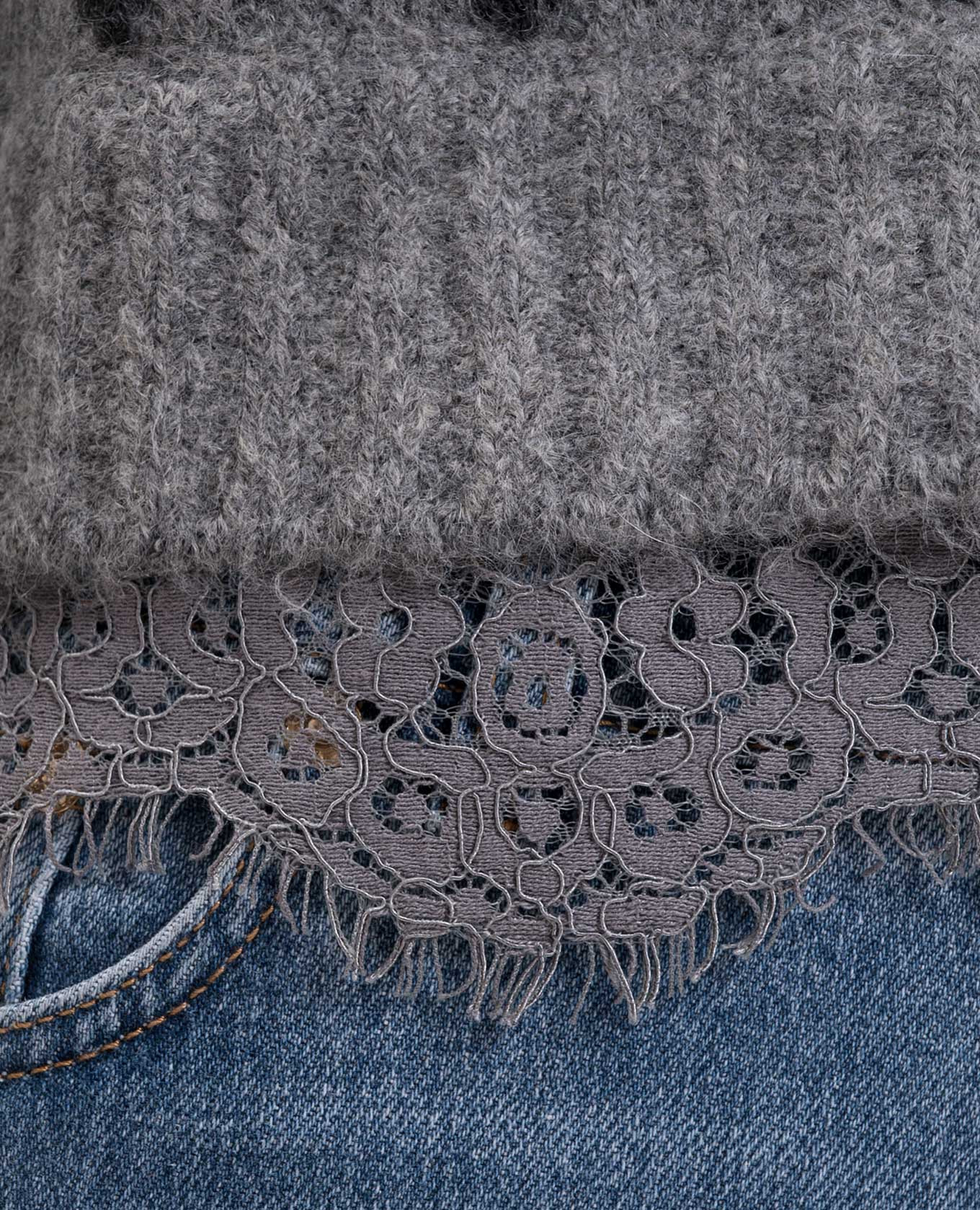 Gray sweater with a pattern Twinset 5