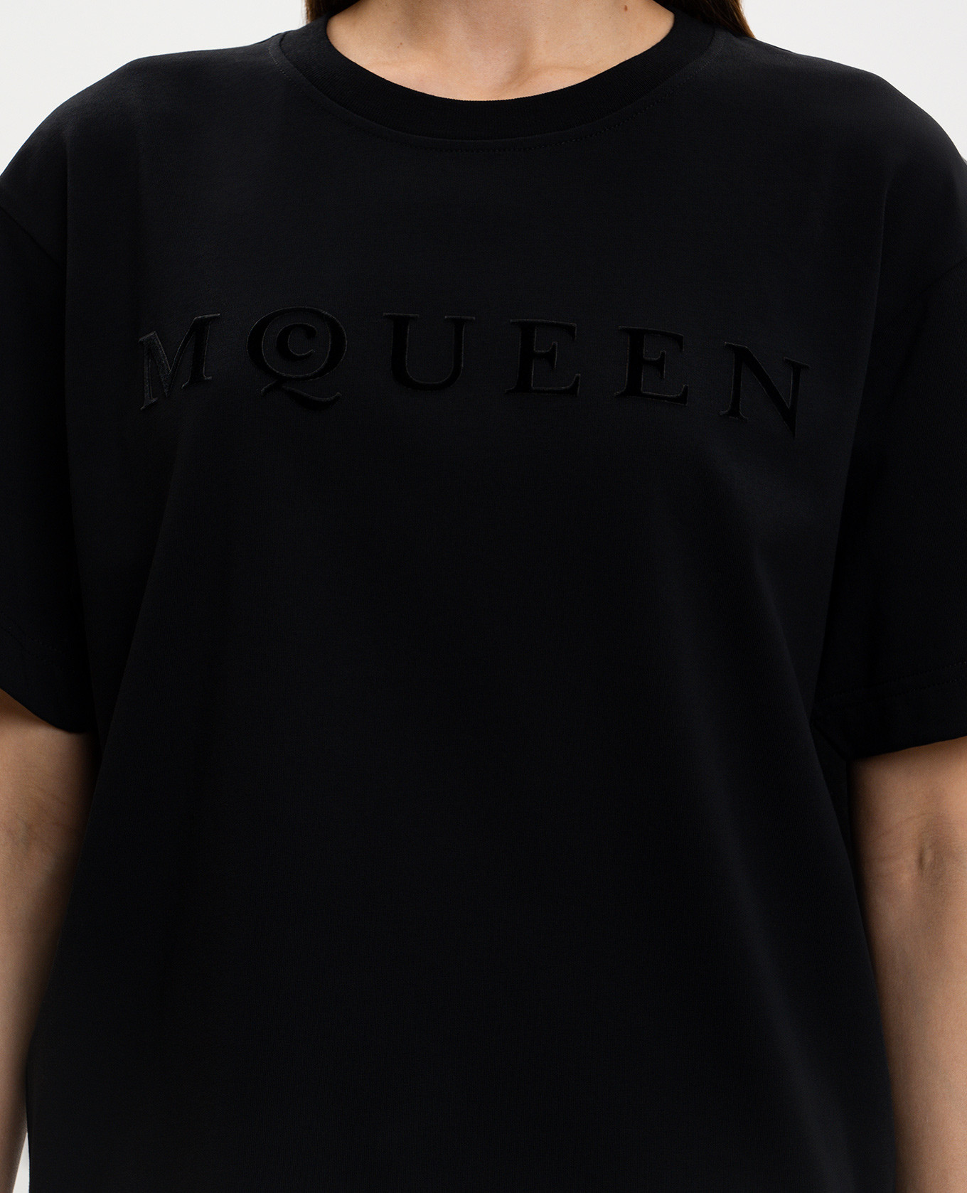 

Black T-shirt with textured logo Alexander McQueen
