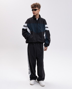 Vetements Black sweatpants with logo embroidery MH27TP108B