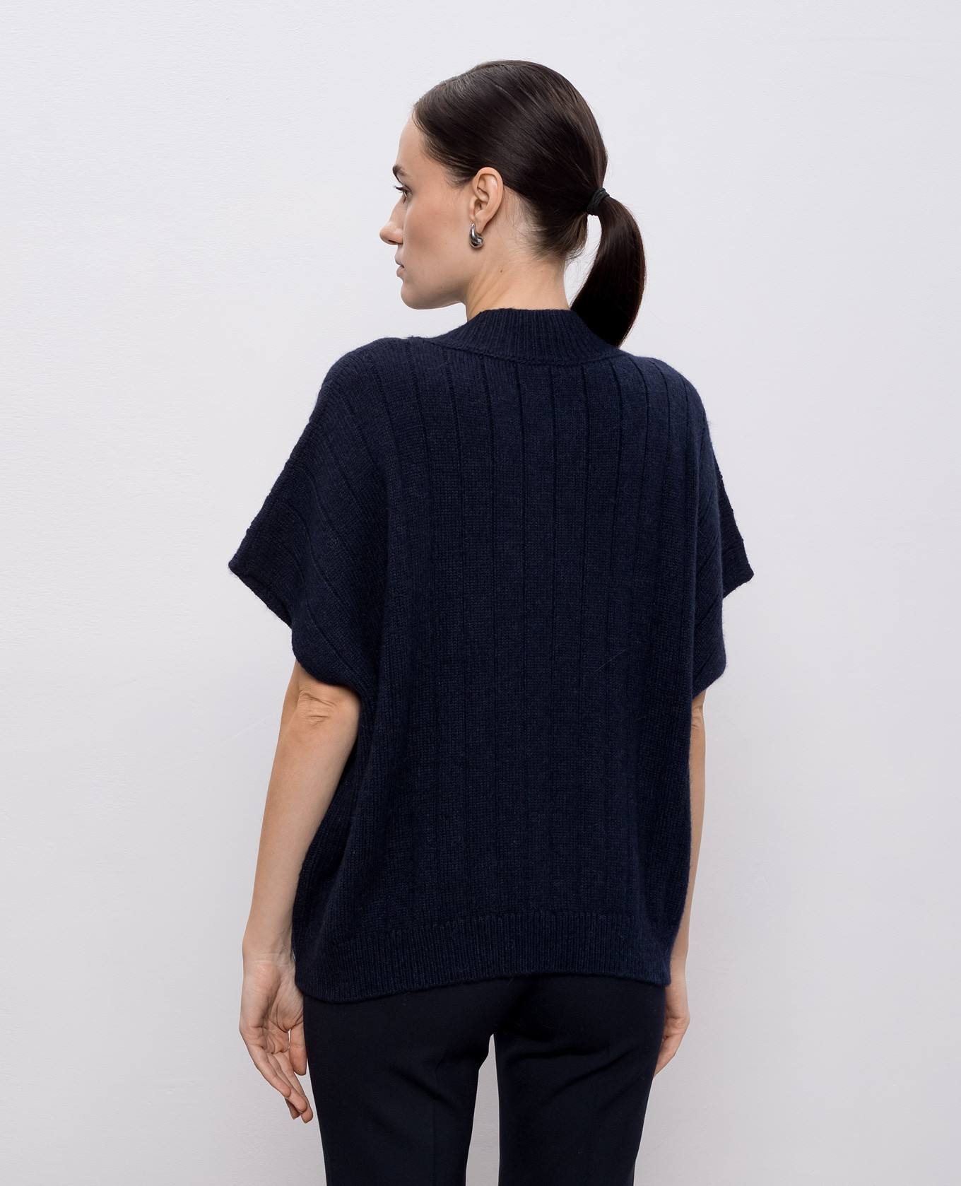 Blue vest made of wool, silk and cashmere Peserico 4