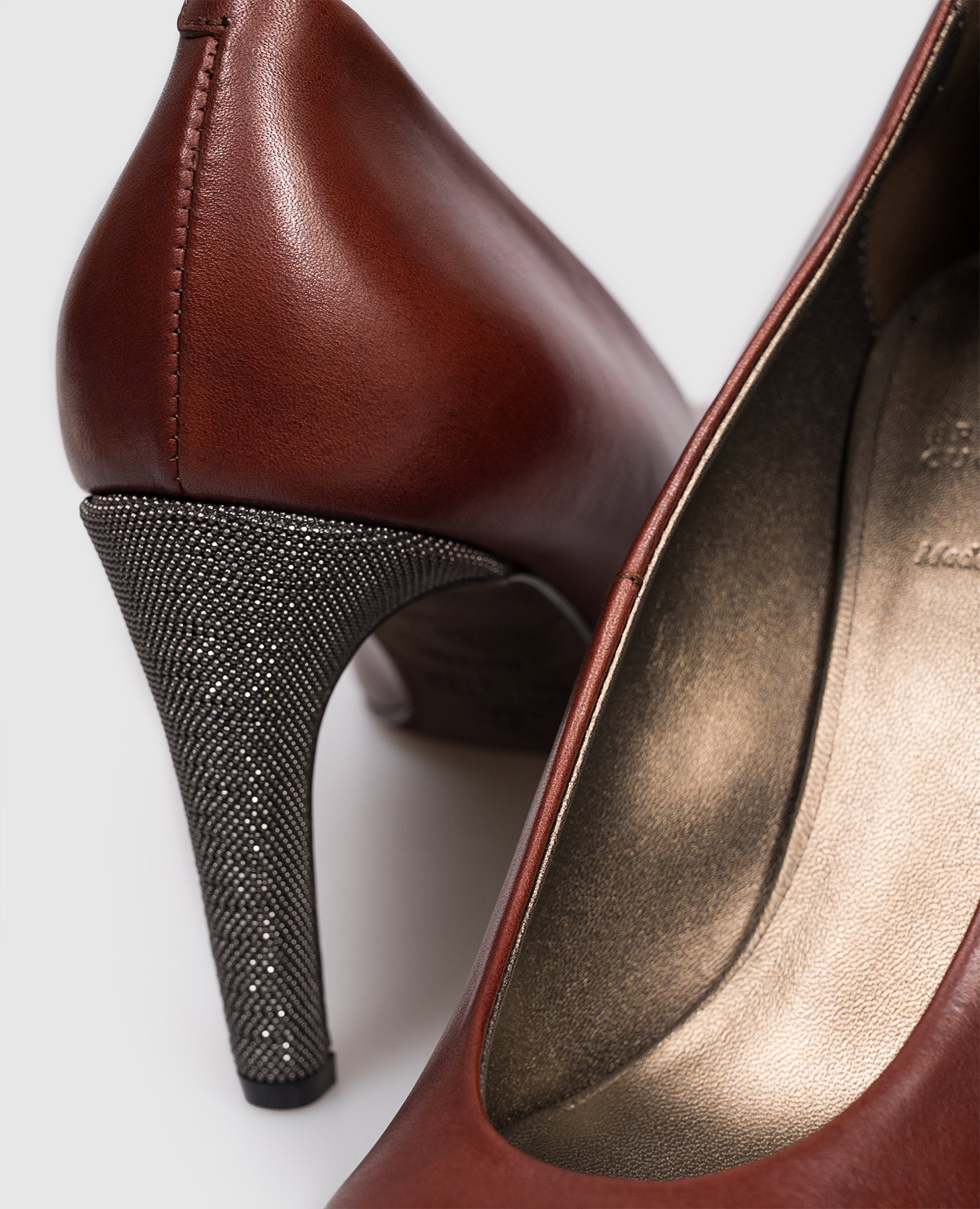 Brown leather shoes with a monil chain Brunello Cucinelli 5
