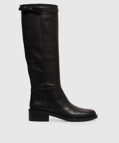 Botas de cuero negro