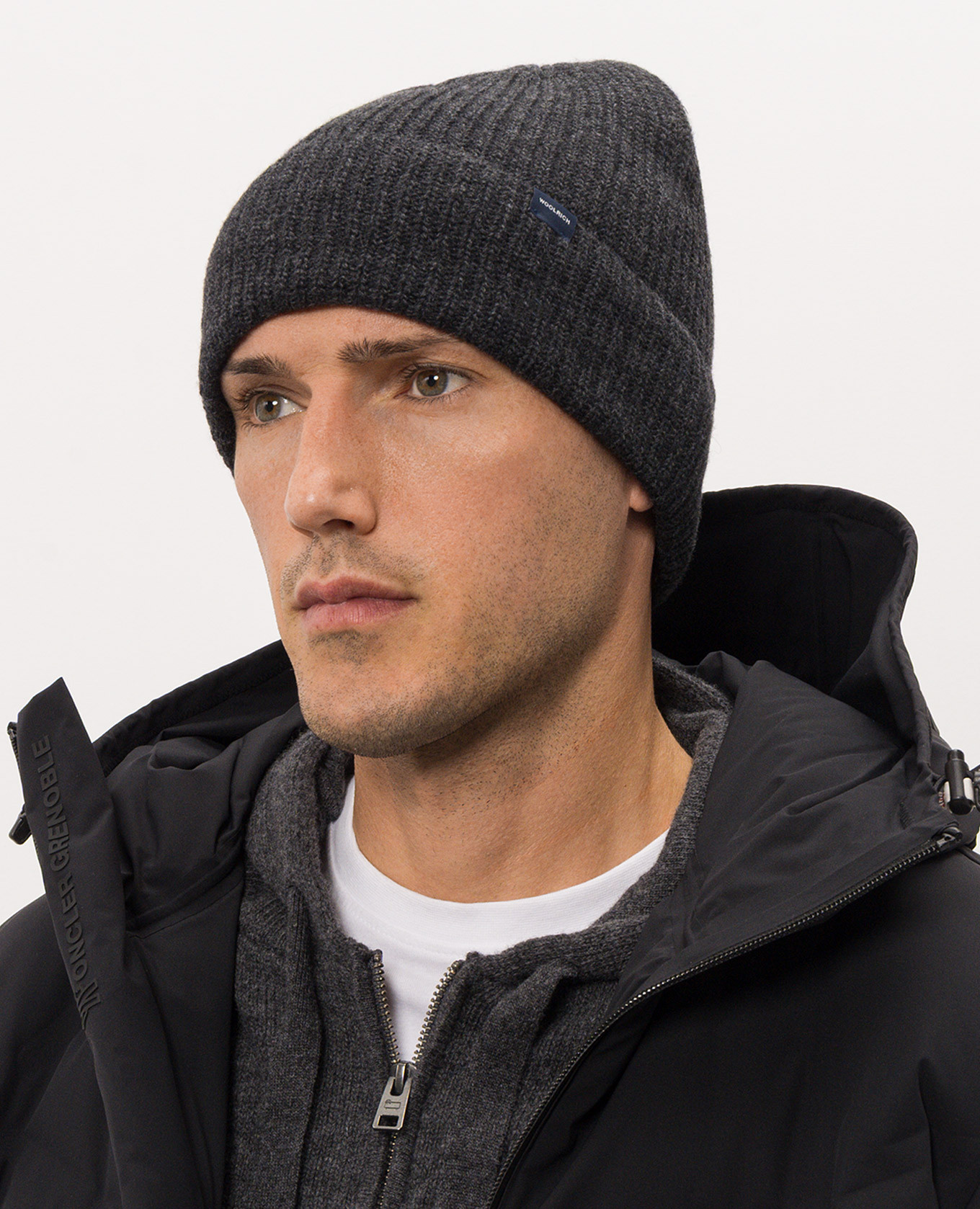 Gray hat with wool Woolrich 2
