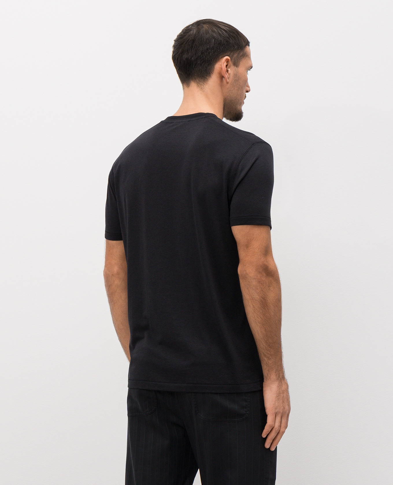 

Black T-shirt with monogram Tom Ford