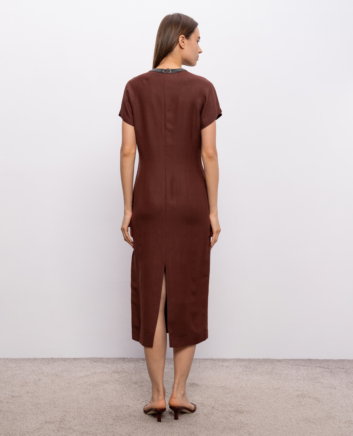 

Brown dress with linen Brunello Cucinelli
