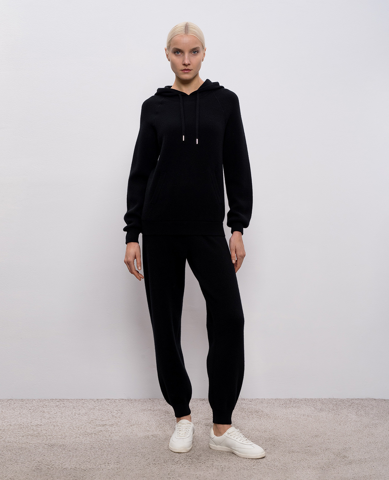 Black cashmere tracksuit Babe Pay Pls 3