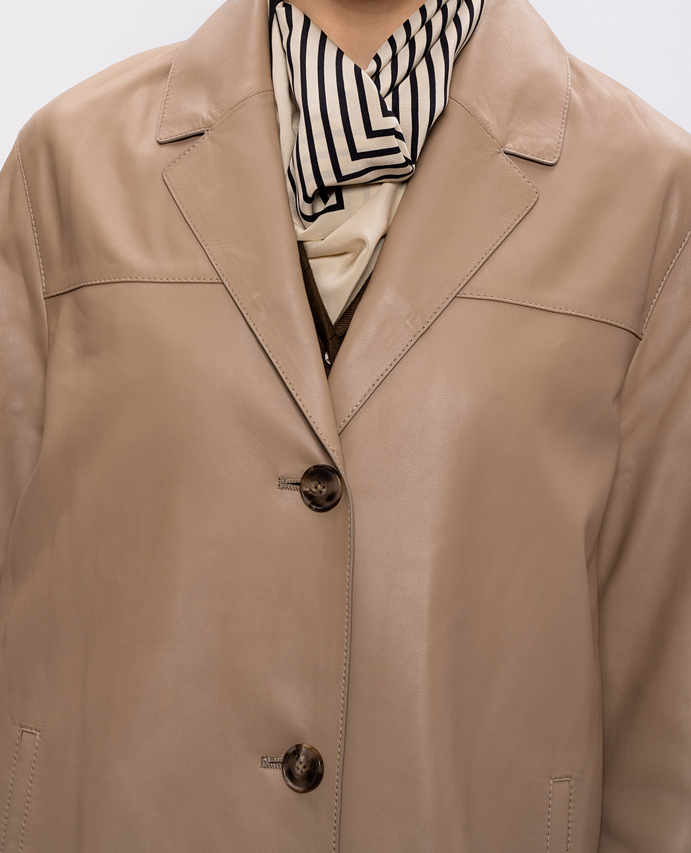 

Beige leather coat Yves Salomon